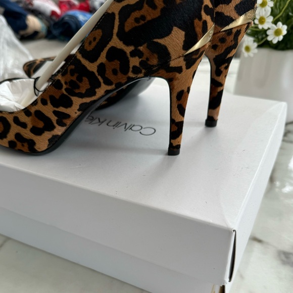 NWB Calvin Klein Leopard 🐆 heels - Picture 4 of 6